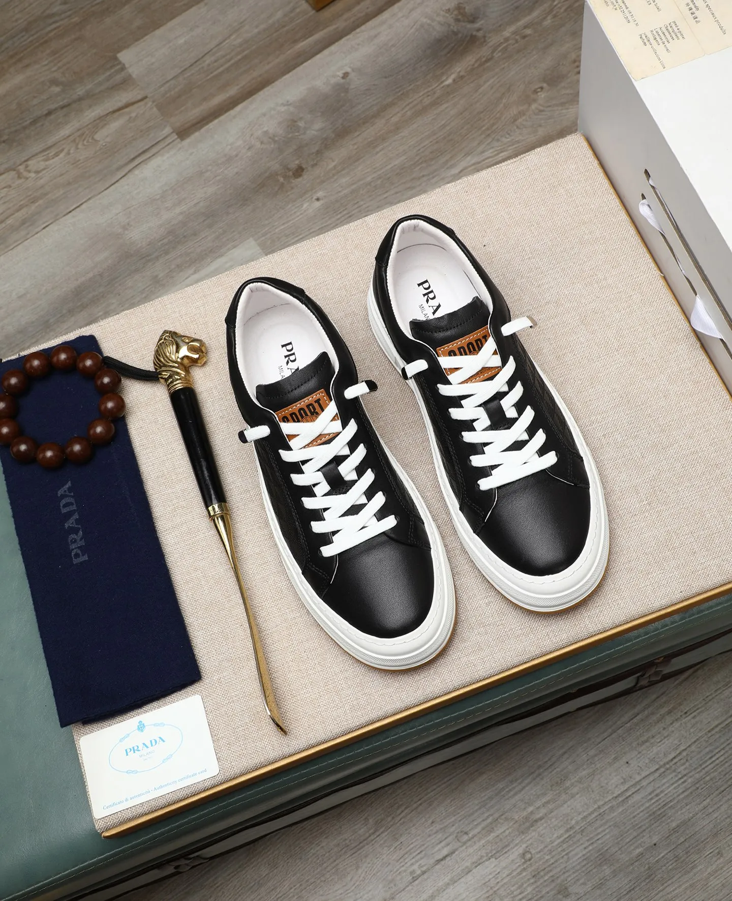 Men's men's shoes💰440🌹🌹[PRADA—Prada] latest model🙈original replica! 👟👟👟Available here. The workmanship is top-notch. The upper is made from Italy. 🇮🇹Imported first-layer cowhide. ❗️Breathable genuine leather lining @Suitable for travel. The original version has an enlarged engraved sole, making it suitable for all kinds of travels, showing low-key luxury. Let quality speak for itself. Color: Size: 38-44